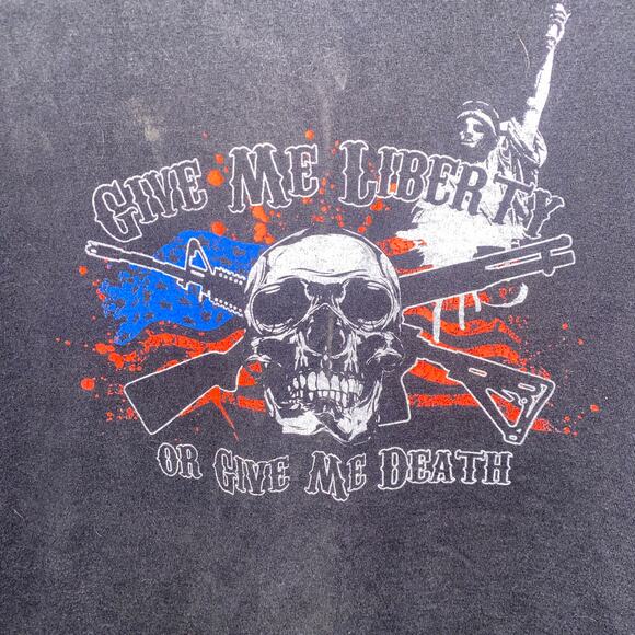 Hanes Vintage Give me Liberty or Give Me Death Graphic T-Shirt Men's Size XL - Picture 1 of 6